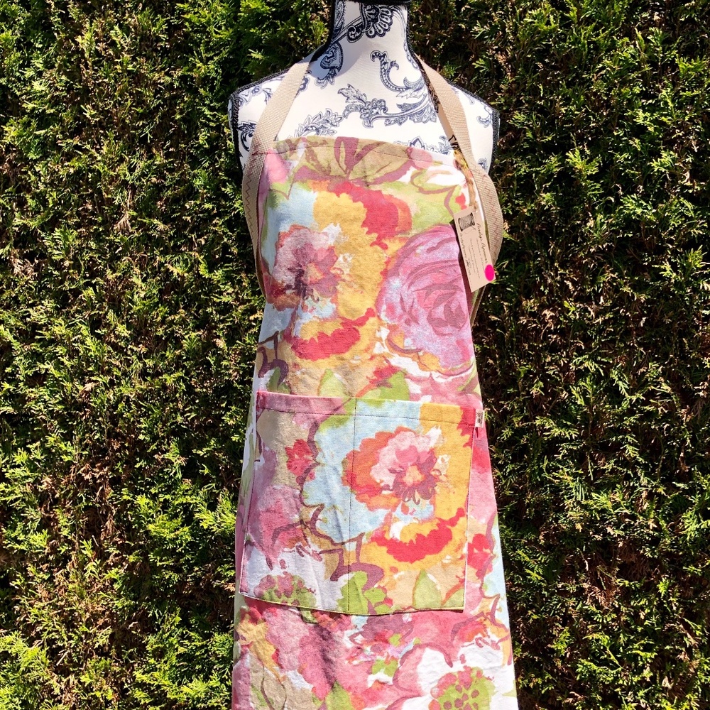 Andys Aprons - not so basic. “Cabbage Roses” - Picture 5 of 5